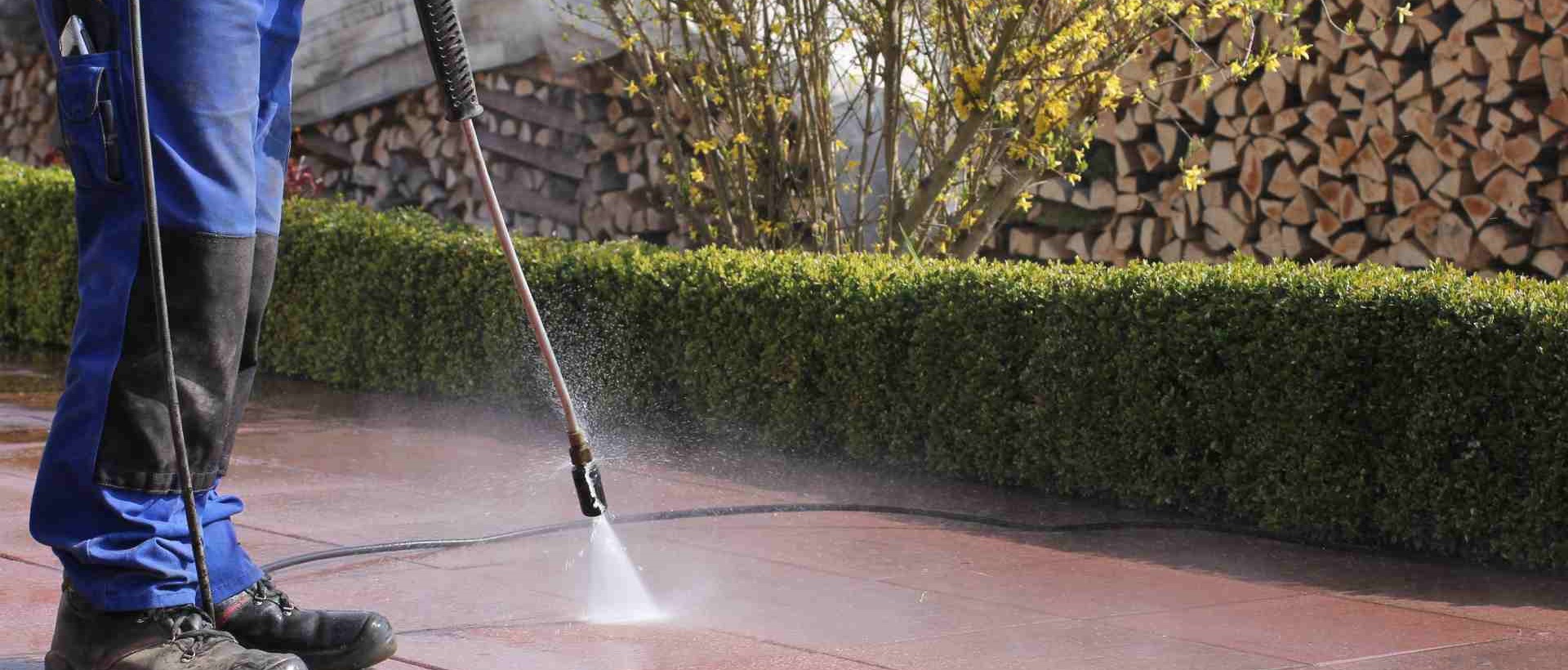 garden maintenance E17
